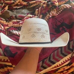Straw hat size 7 3/8